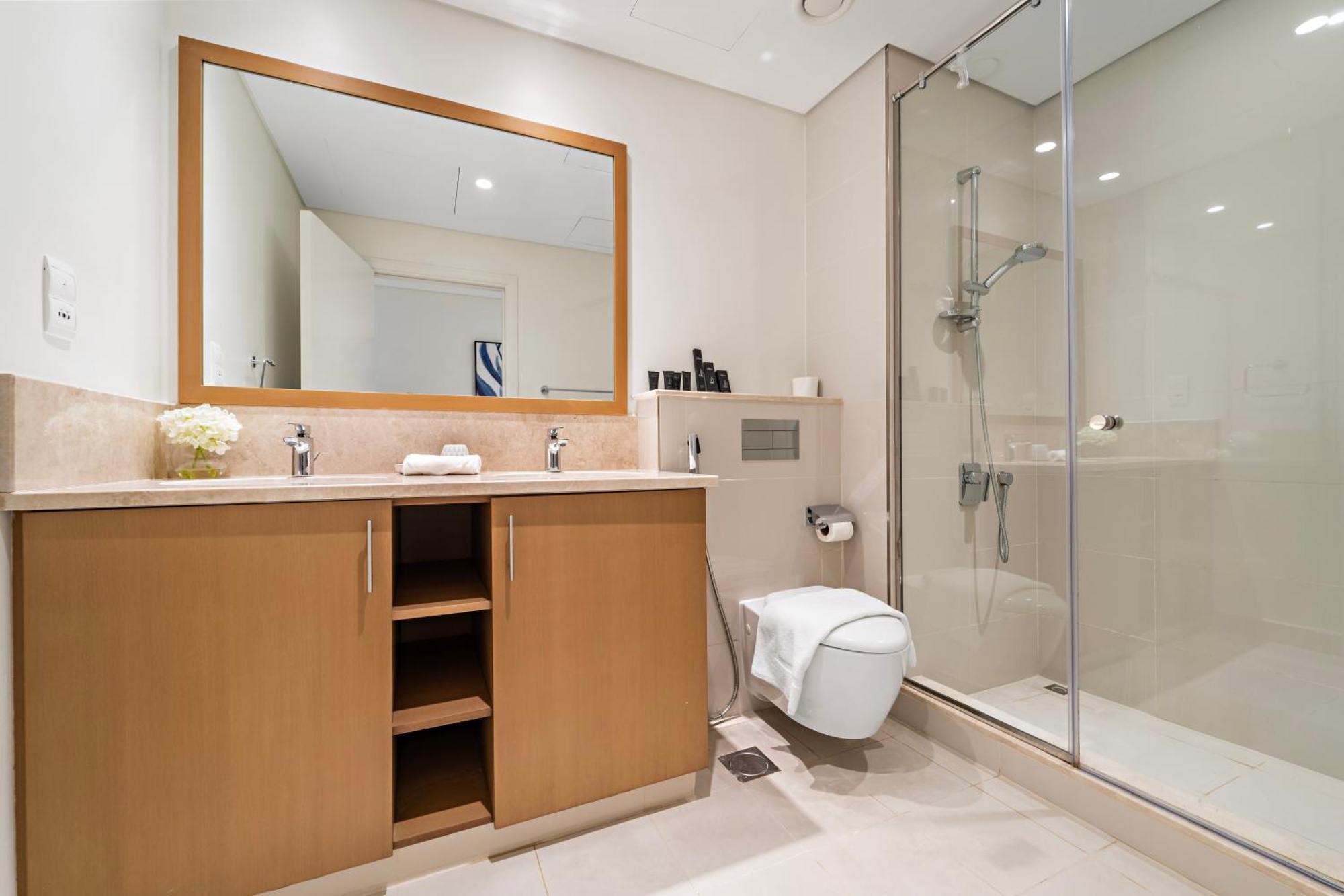 Luxe 4br In Downtown With Balcony Apartment Dubai