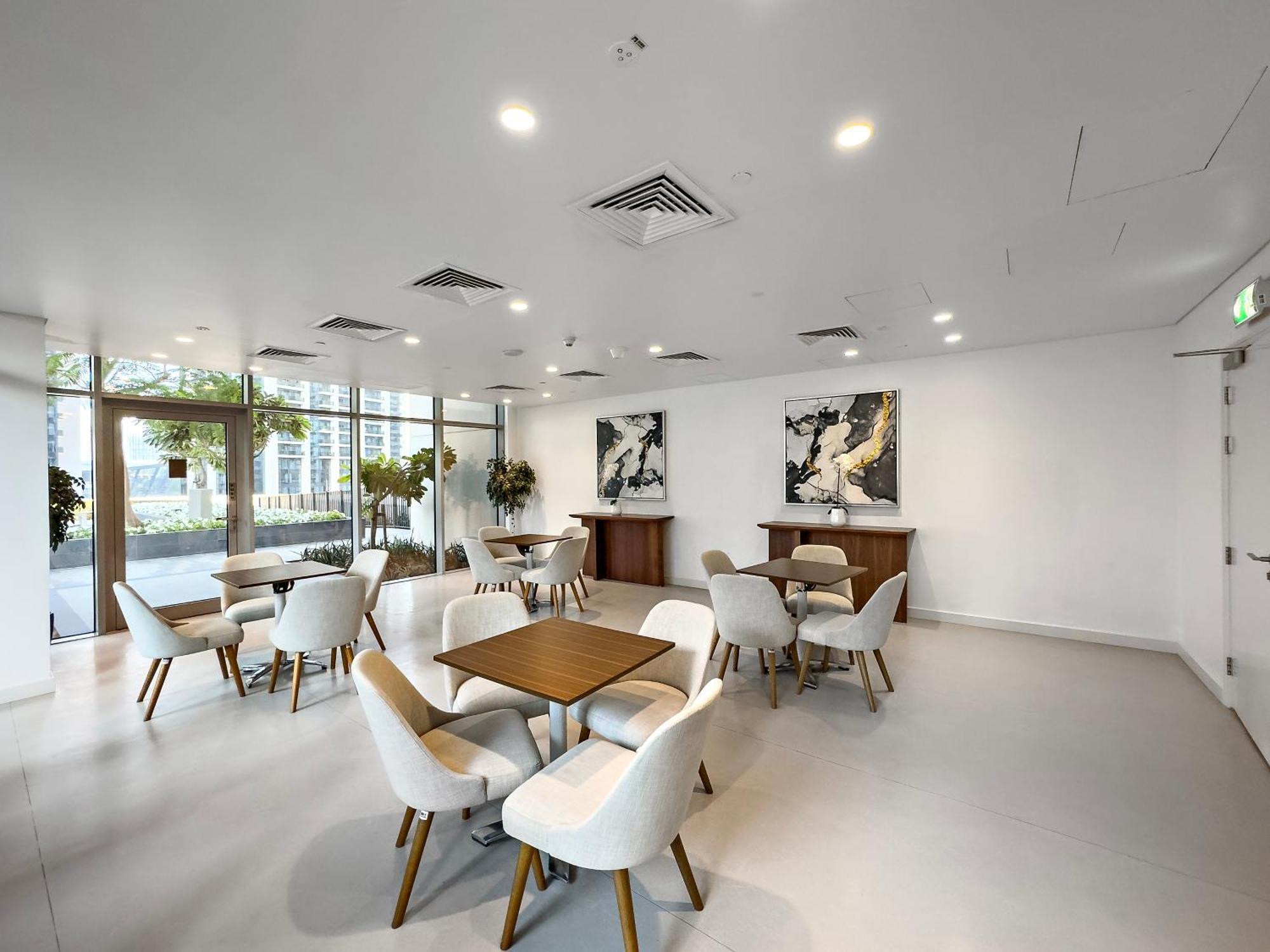 Luxe 4br In Downtown With Balcony