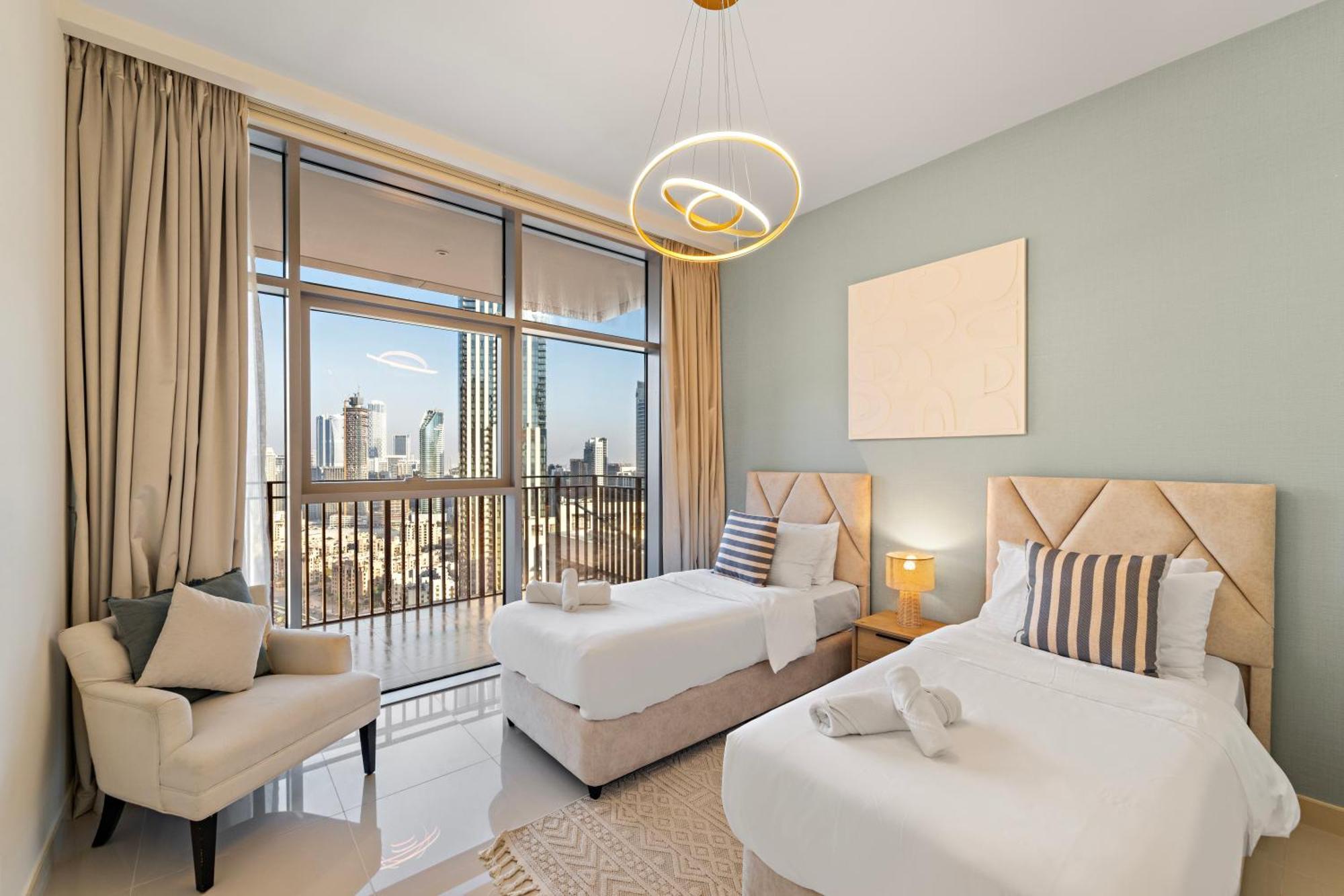 Apartment Luxe 4br In Downtown With Balcony Dubai